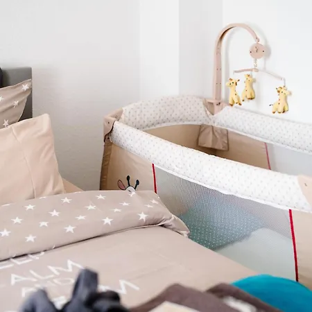 Gaestehaus Am Flughafen Herberg Düsseldorf