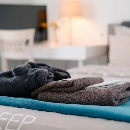 Kro Gaestehaus Am Flughafen