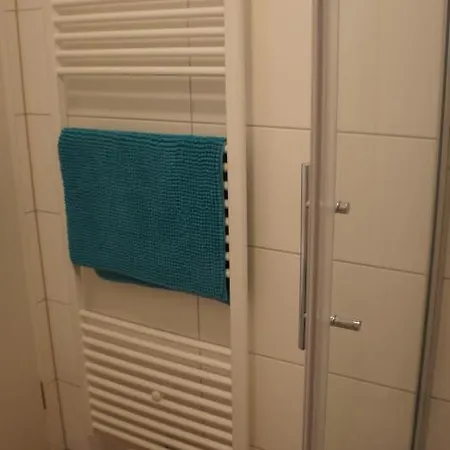 Gaestehaus Am Flughafen Inn Dusseldorf
