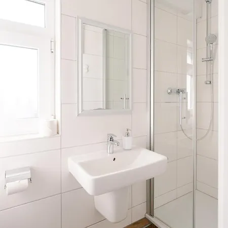 Inn Gaestehaus Am Flughafen *