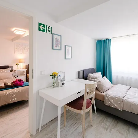 بيت ريفي Gaestehaus Am Flughafen دوسلدورف