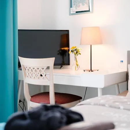 بيت ريفي Gaestehaus Am Flughafen