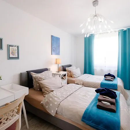 Gaestehaus Am Flughafen Düsseldorf