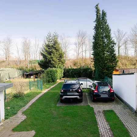 بيت ريفي Gaestehaus Am Flughafen *