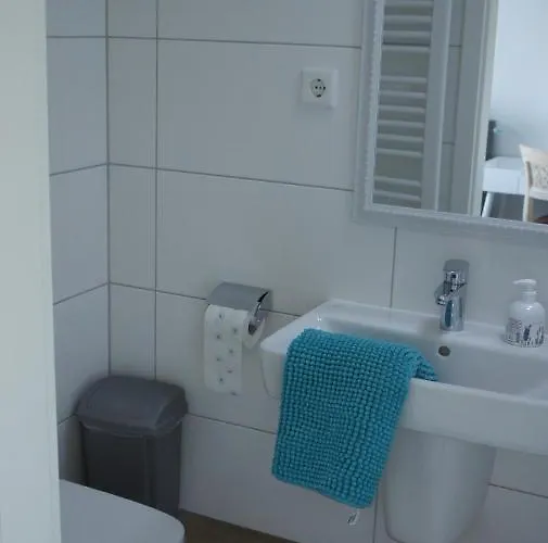 Värdshus Gaestehaus Am Flughafen *