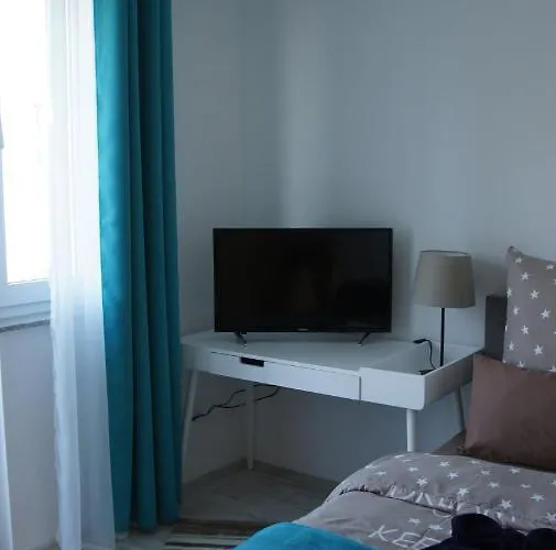 Gaestehaus Am Flughafen Herberg Düsseldorf