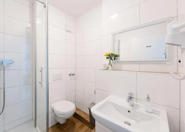 Värdshus Gaestehaus Am Flughafen Düsseldorf