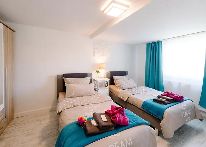 Am Flughafen Gasthof Düsseldorf